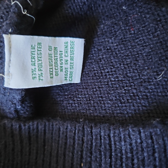 COPY - "UGLY" CHRISTMAS SWEATER, that's actually cute!!... size S - Picture 8 of 9